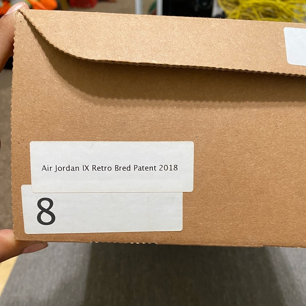 Jordan 9’s Breds size 8
